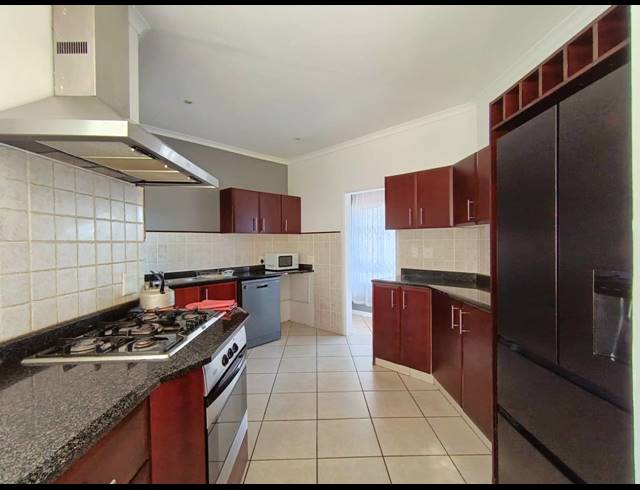 4 BEDROOM HOUSE FOR SALE IN BALLITO CENTRAL